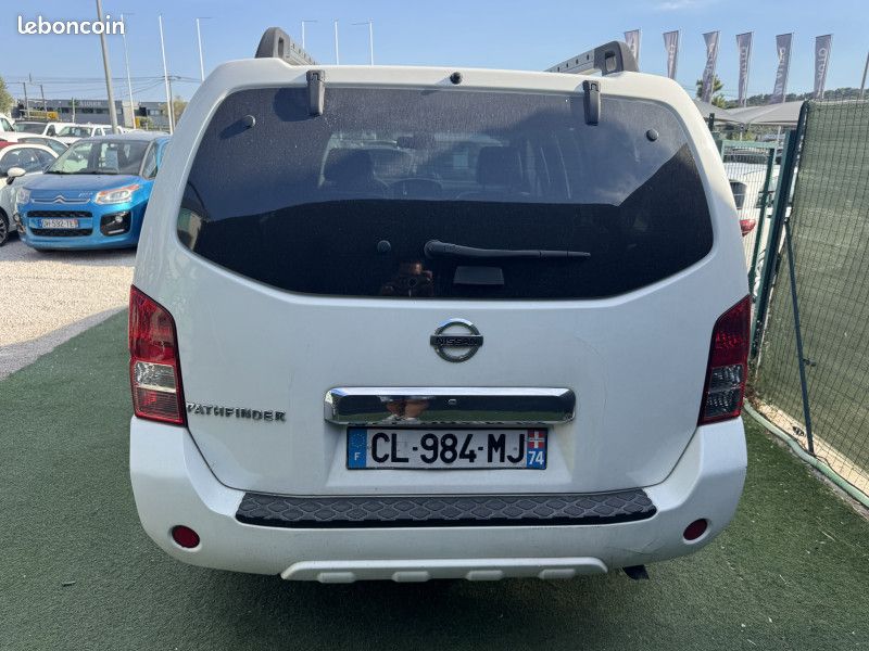 Nissan PATHFINDER 2.5 DCI 190CH LE BVA 7 PLACES (image 6)