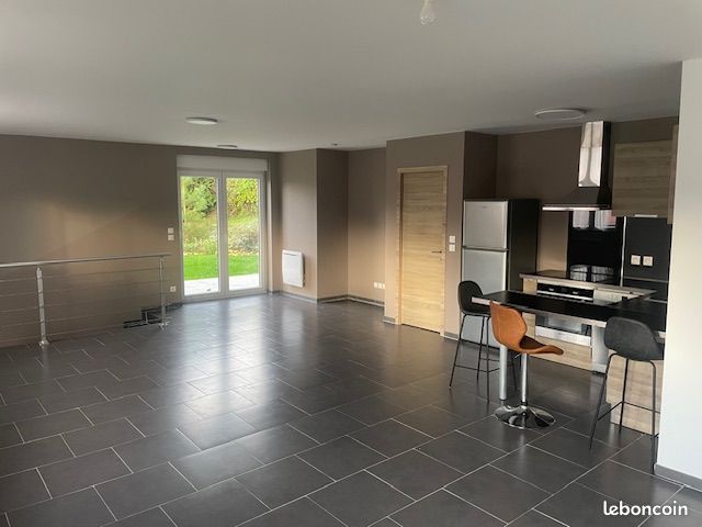 Maison 5 pièces 100 m² · à Saint-Supplet · 100 m² · 1 100 €/mois