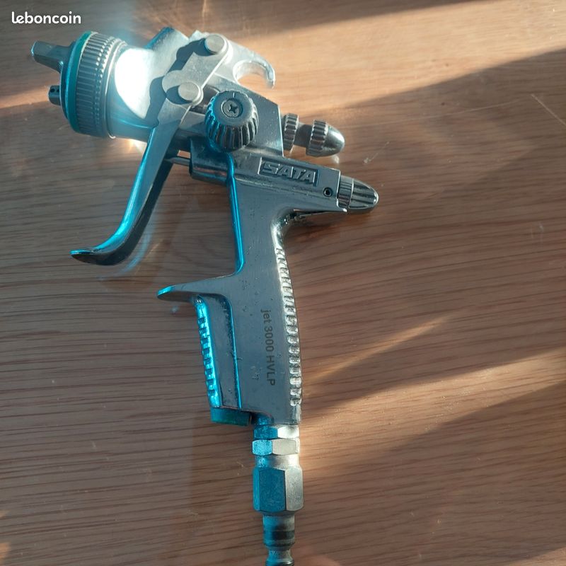 Pistolet peinture sata jet 3000 hvlp (image 1)