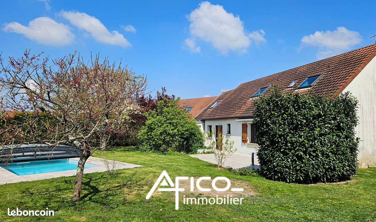 Maison 5 pièces 162 m² · à Notre-Dame-d'Oé · 162 m² · 395 000 €