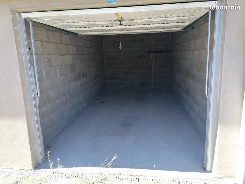 Garage Nantes · 115 €
