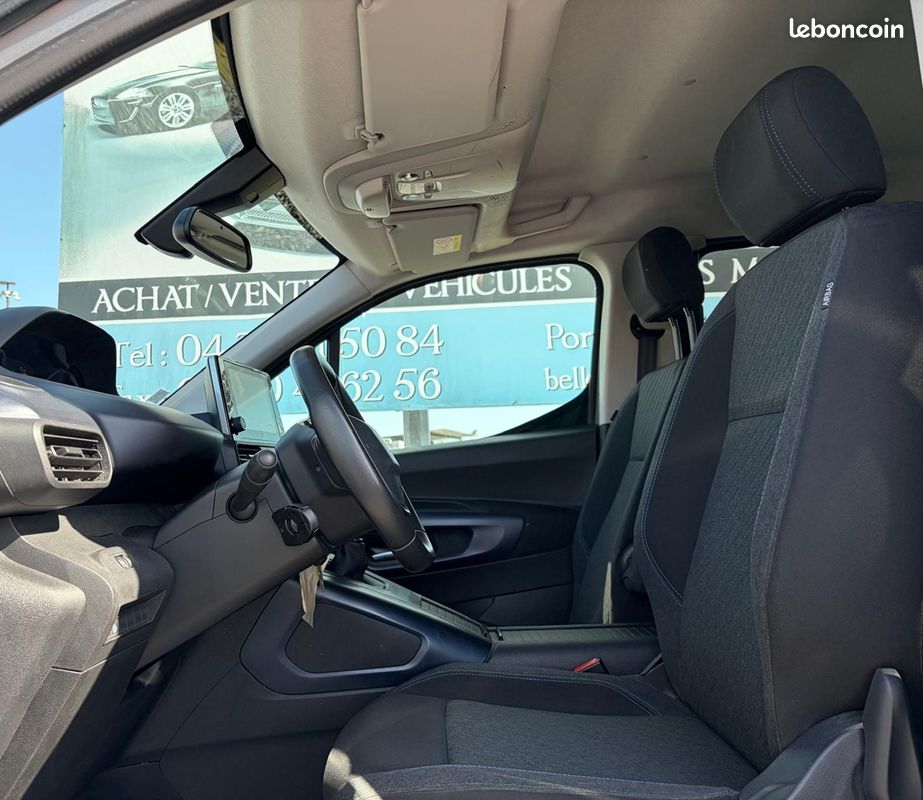 Peugeot RIFTER 1.5 BLUEHDI 130CH S&S STANDARD ALLURE PACK (image 8)