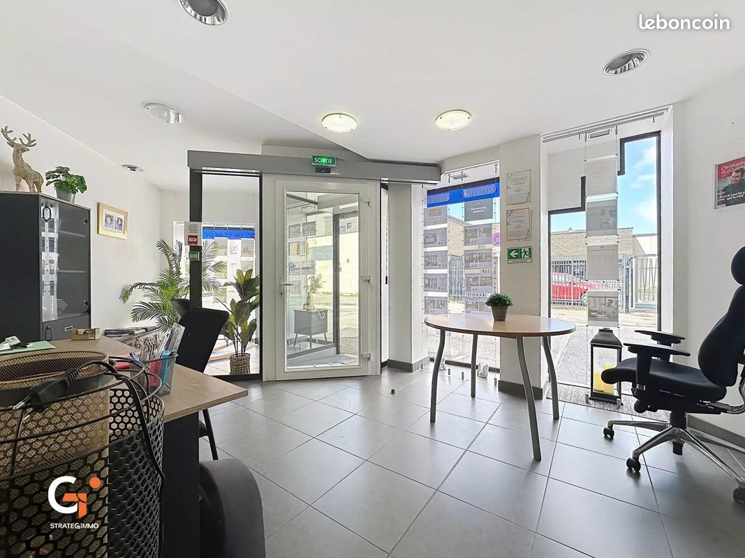 Local commercial 180 m² · à Sotteville-lès-Rouen · 180 m² · 232 000 €