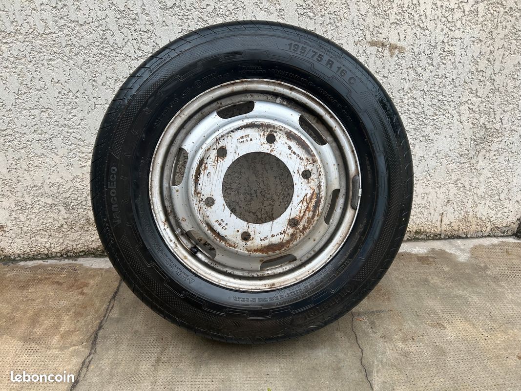 Roue renault master 3 195/75R16C (image 1)