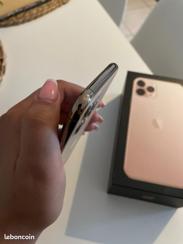 Iphone 11 pro 64Go en très bonne état (image 4)
