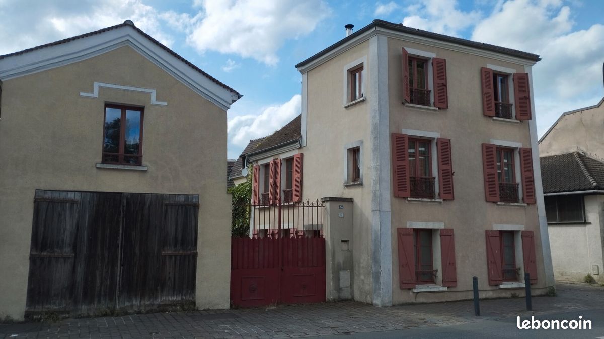 Maison 8 pièces 153 m² · à Villiers-le-Bel · 153 m² · 380 000 €