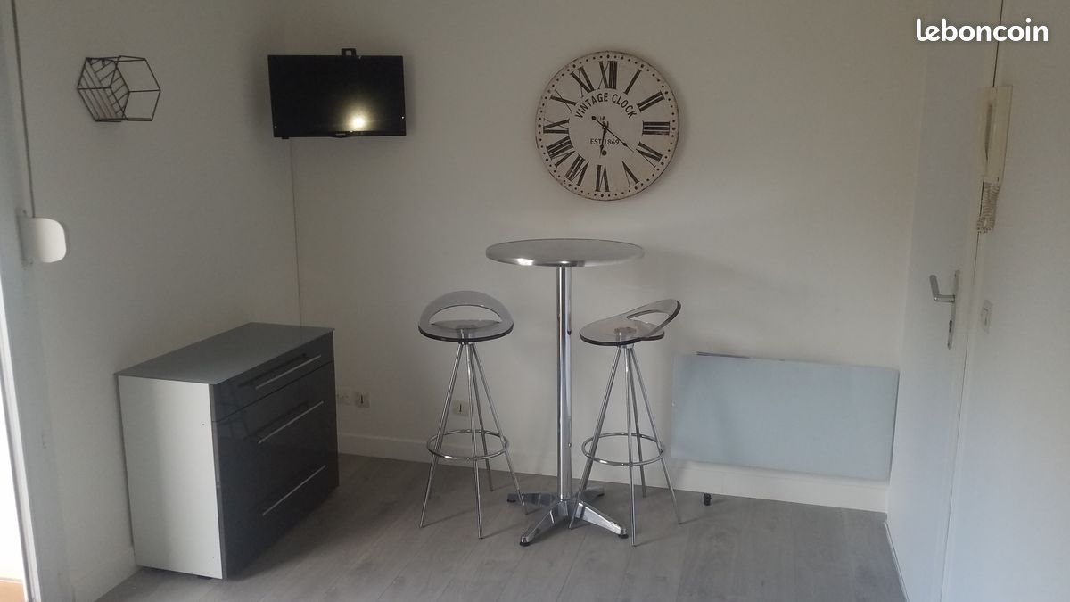 Appartement 1 pièce 18 m² · à Melun · 17,5 m² · 595 €