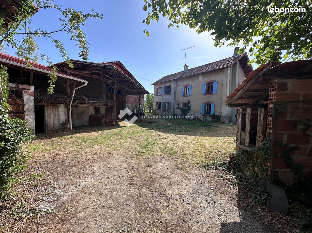 Maison 6 pièces 90 m² · à Orléat · 90 m² · 215 000 €