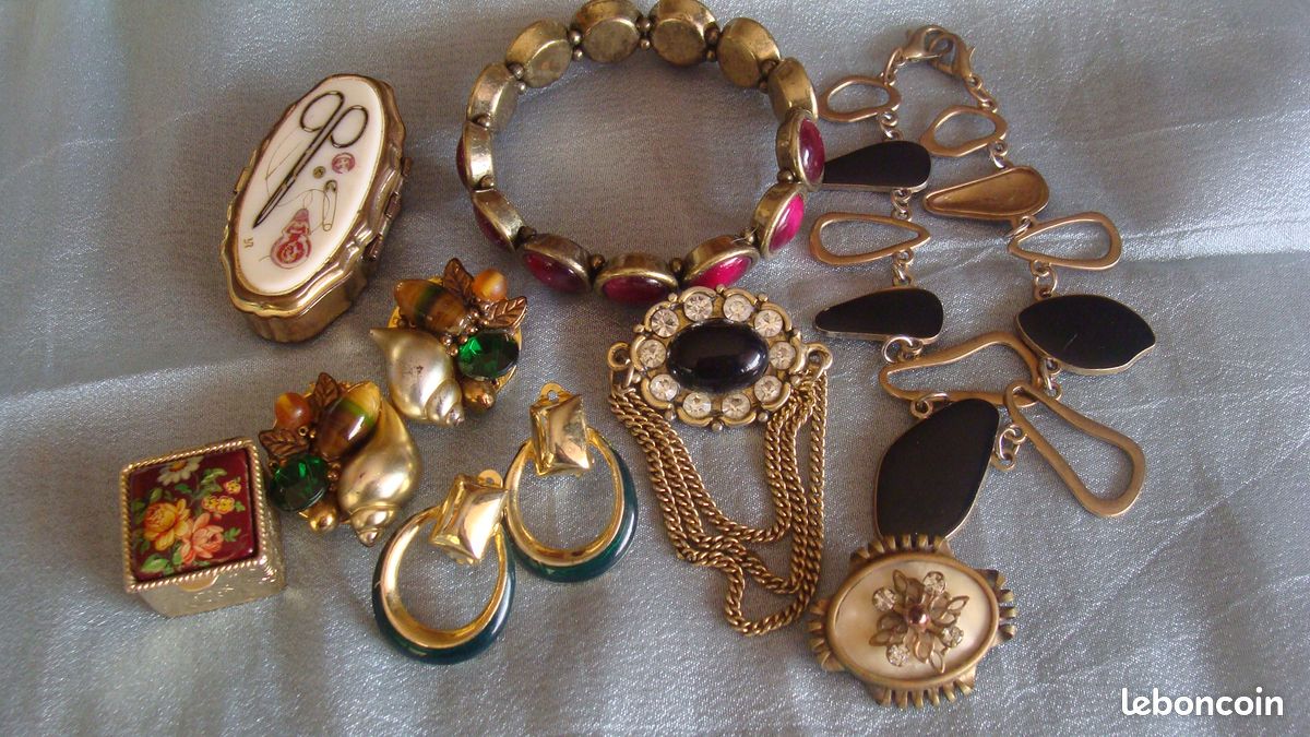 Ventes aux enchères de bijoux et joaillerie vintage