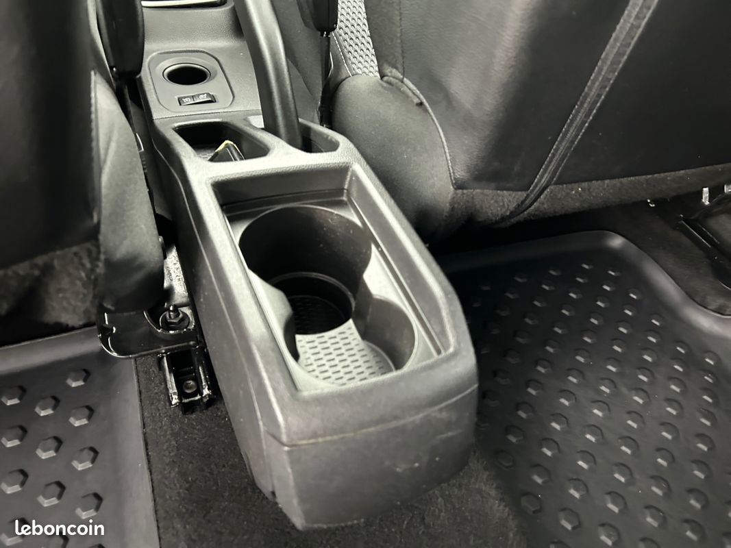 DACIA Duster dCi 110 4x2 Prestige (image 21)