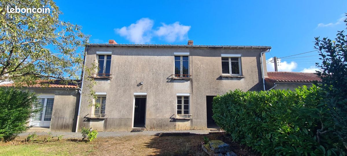 Maison 7 pièces 132 m² · à Mouzillon · 132 m² · 161 900 €