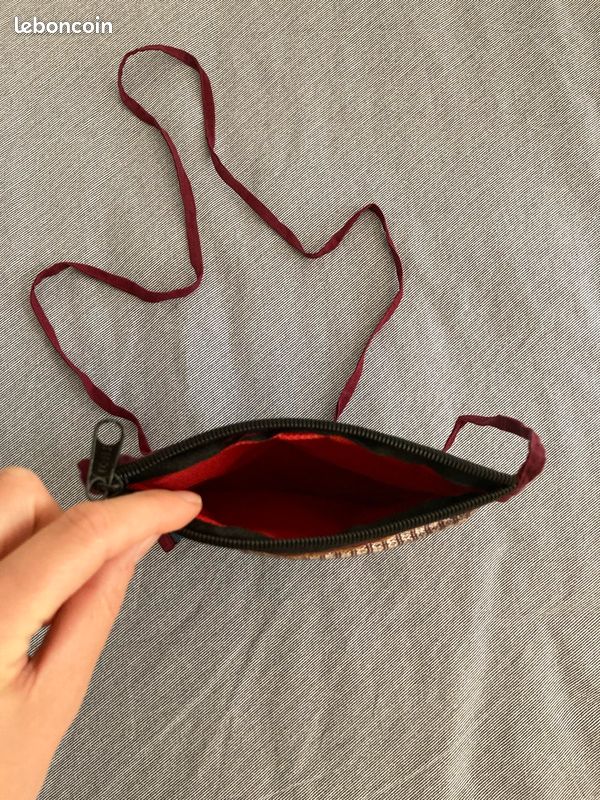 Petit sac à main ou pochette en bandoulière (image 2)