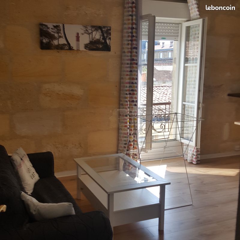Appartement 2 pièces 27 m² · à Bordeaux · 26,5 m² · 585 €