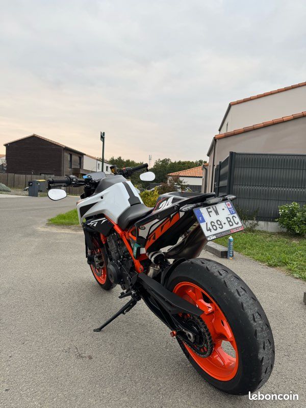 Ktm duke 890r (image 2)