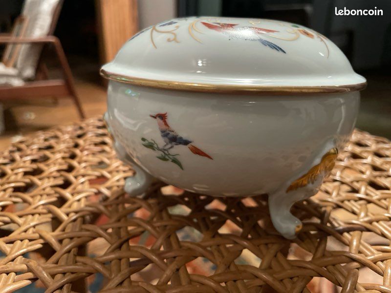 Bonbonnière en porcelaine de limoges diamètre 13 - haut 9 (image 3)