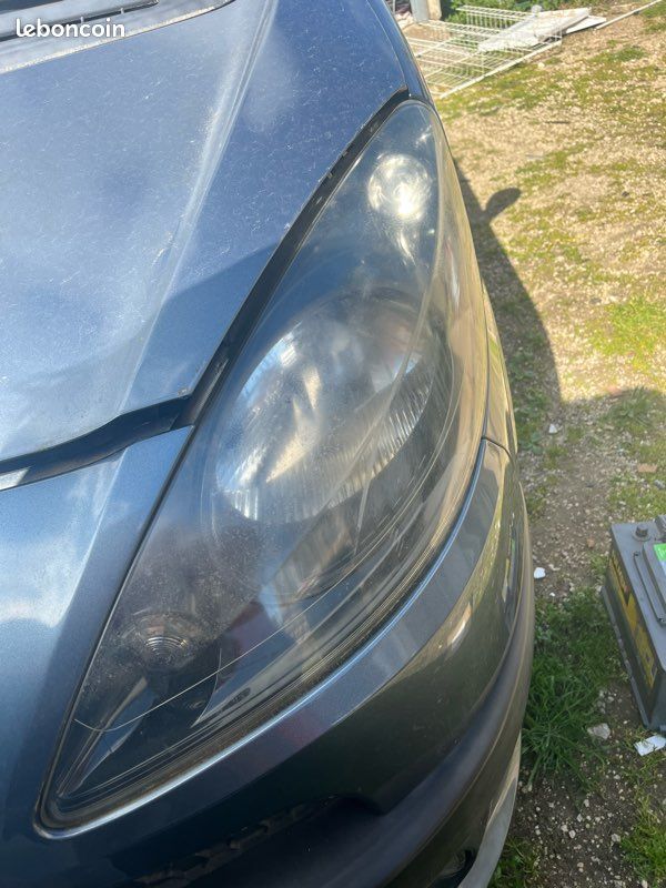 Phare Avant Gauche Pour Peugeot 1007 (KM) Année 2008 - Occasion En Bon état