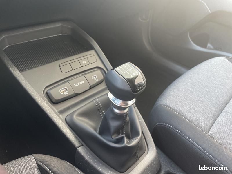 Kia Stonic 1.0 T-GDi 100ch Active (image 11)