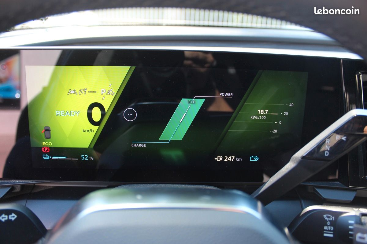 RENAULT Scenic V E-TECH ELECTRIQUE 220 GRANDE AUTONOMIE TECHNO PACK ICONIC 87 KW + CHARGE RAPIDE (image 20)
