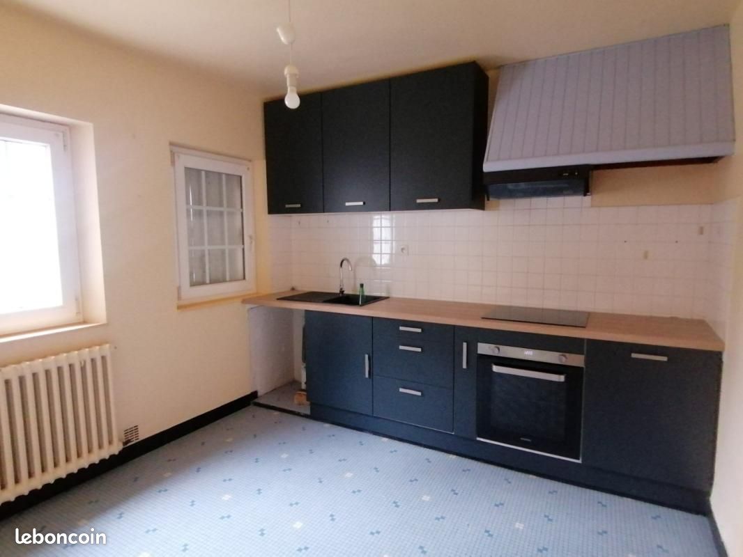 Maison 4 pièces 88 m² · à Lamballe-Armor · 88 m² · 850 €