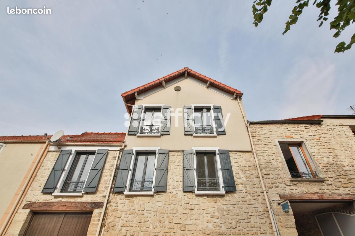 Maison 4 pièces 116 m² · à Carrières-sur-Seine · 116 m² · 569 000 €