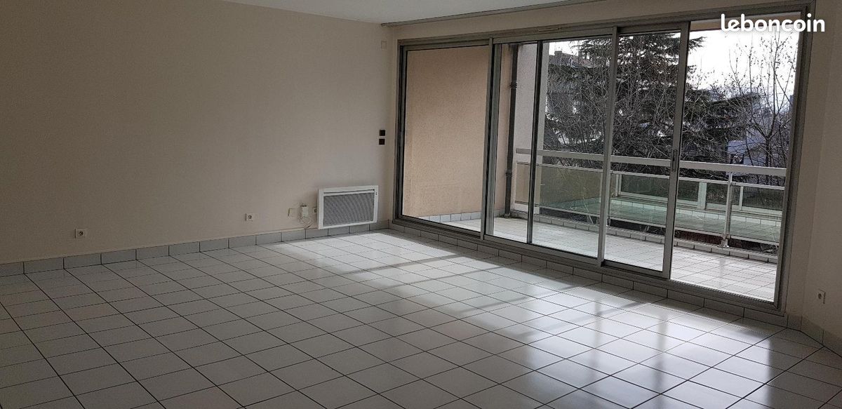 Appartement 5 pièces 141 m² · à Chamalières · 141 m² · 1 600 €/mois