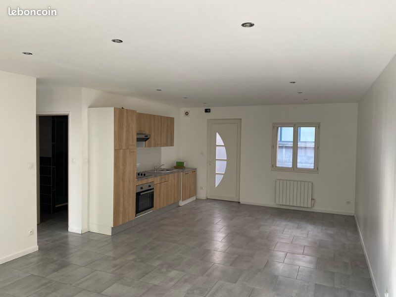 Appartement 2 pièces 62 m² · à Solesmes · 62 m² · 520 €/mois