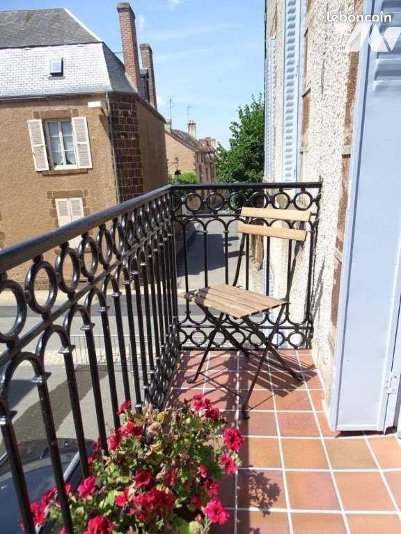 Maison 12 pièces 307 m² (image 2)