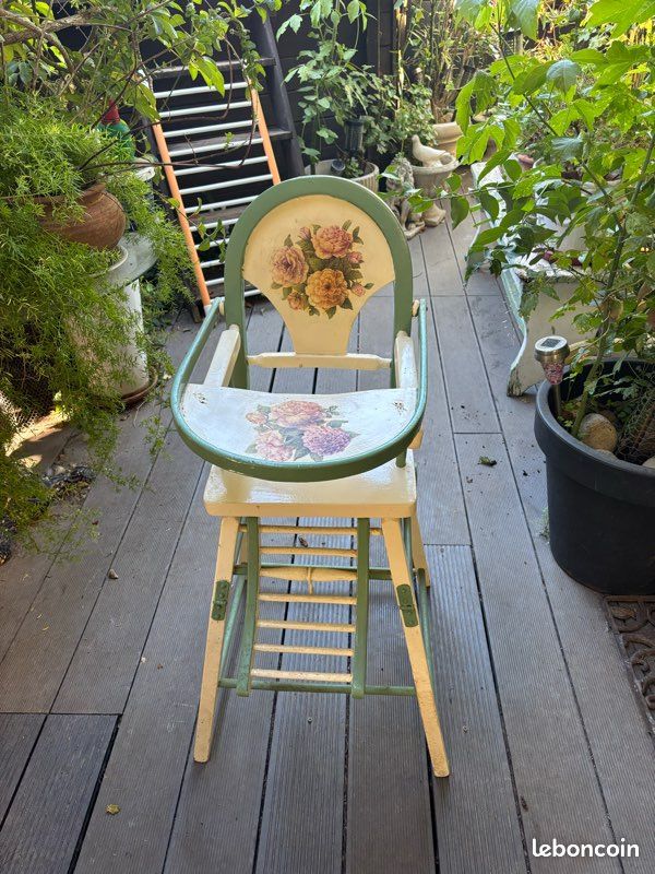 Chaise haute pour bébé (image 1)