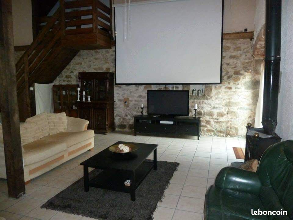 Maison 7 pièces 230 m² · à Mainsat · 230 m² · 155 000 €