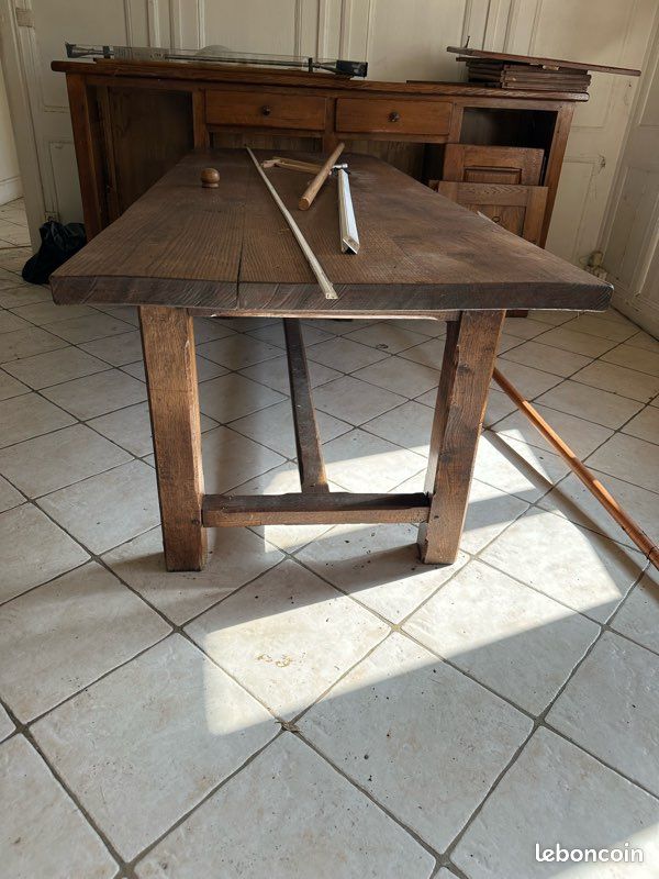 Vends Mobilier table banc buffet bas (image 1)