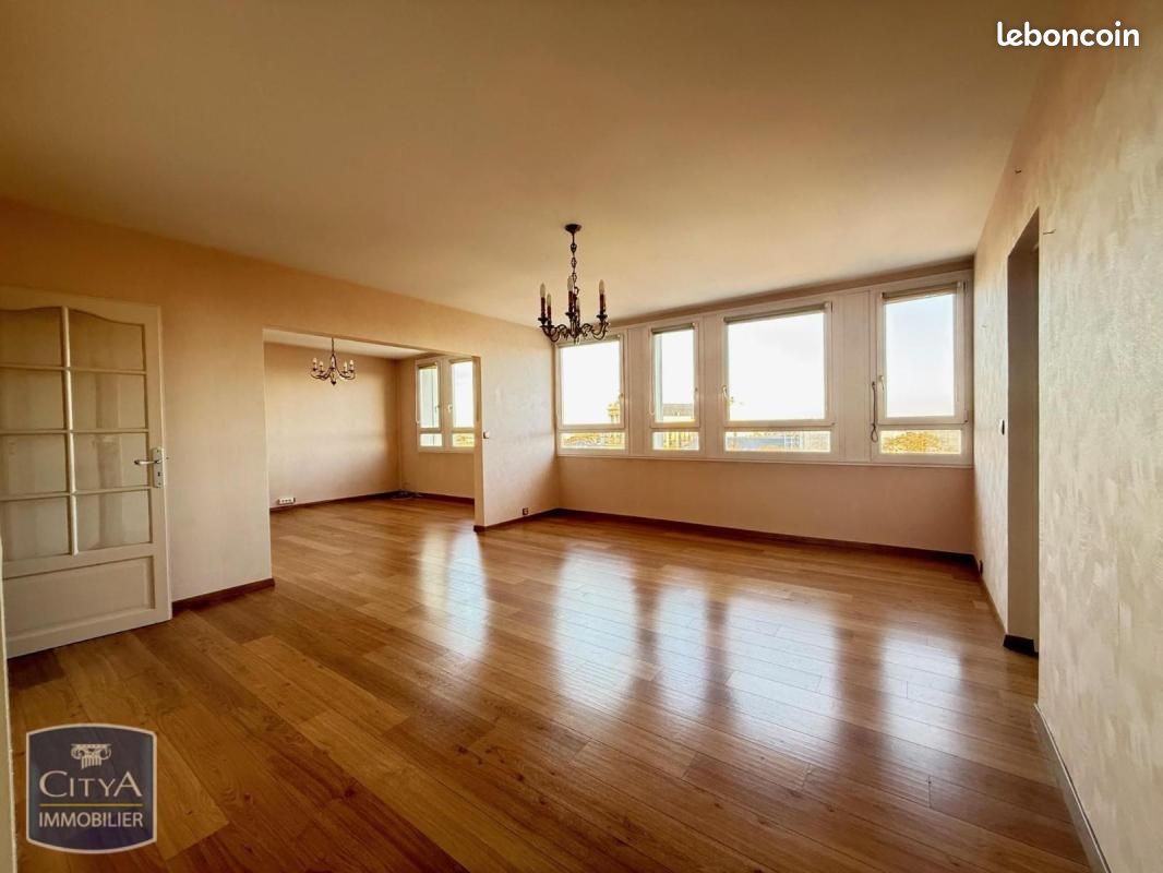 Appartement 3 pièces 87 m² · à Arras · 87 m² · 1 040 €/mois