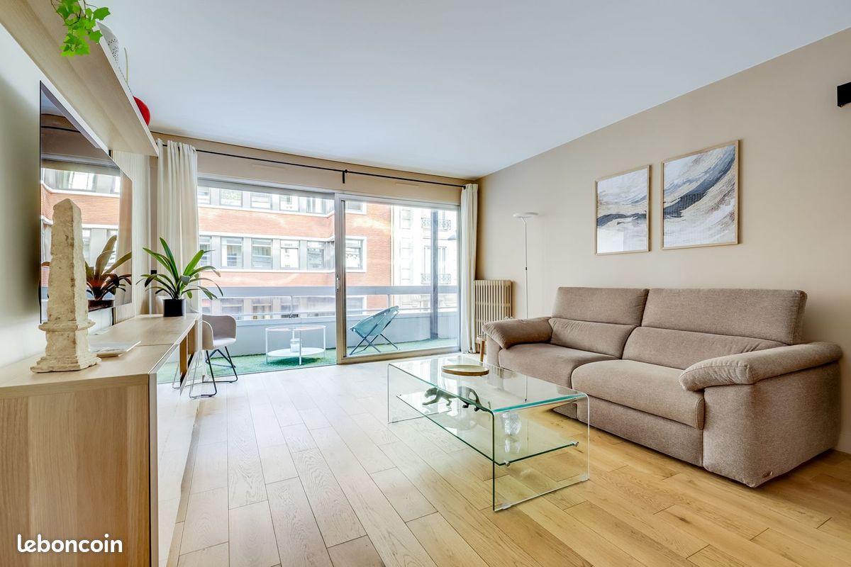 Appartement 2 pièces 48 m² · à Paris · 48 m² · 629 000 €