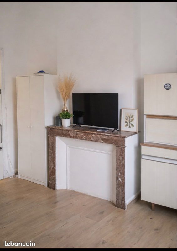 Appartement 1 pièce 15 m² · à Saint-Quentin · 15 m² · 400 €