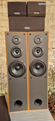 Davis Acoustics EVA Noyer Enceintes bibliothèques sur