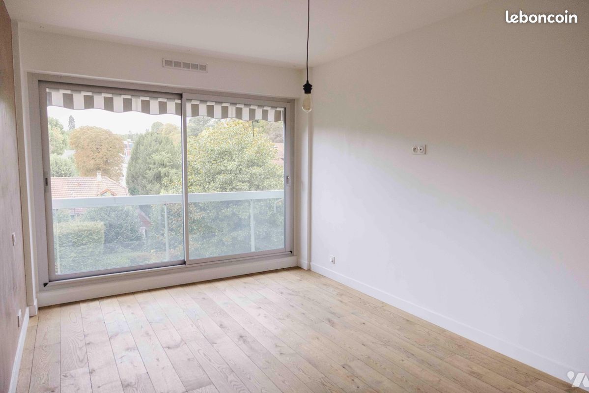 Appartement 4 pièces 137 m² · à Ville-d'Avray · 137 m² · 880 000 €