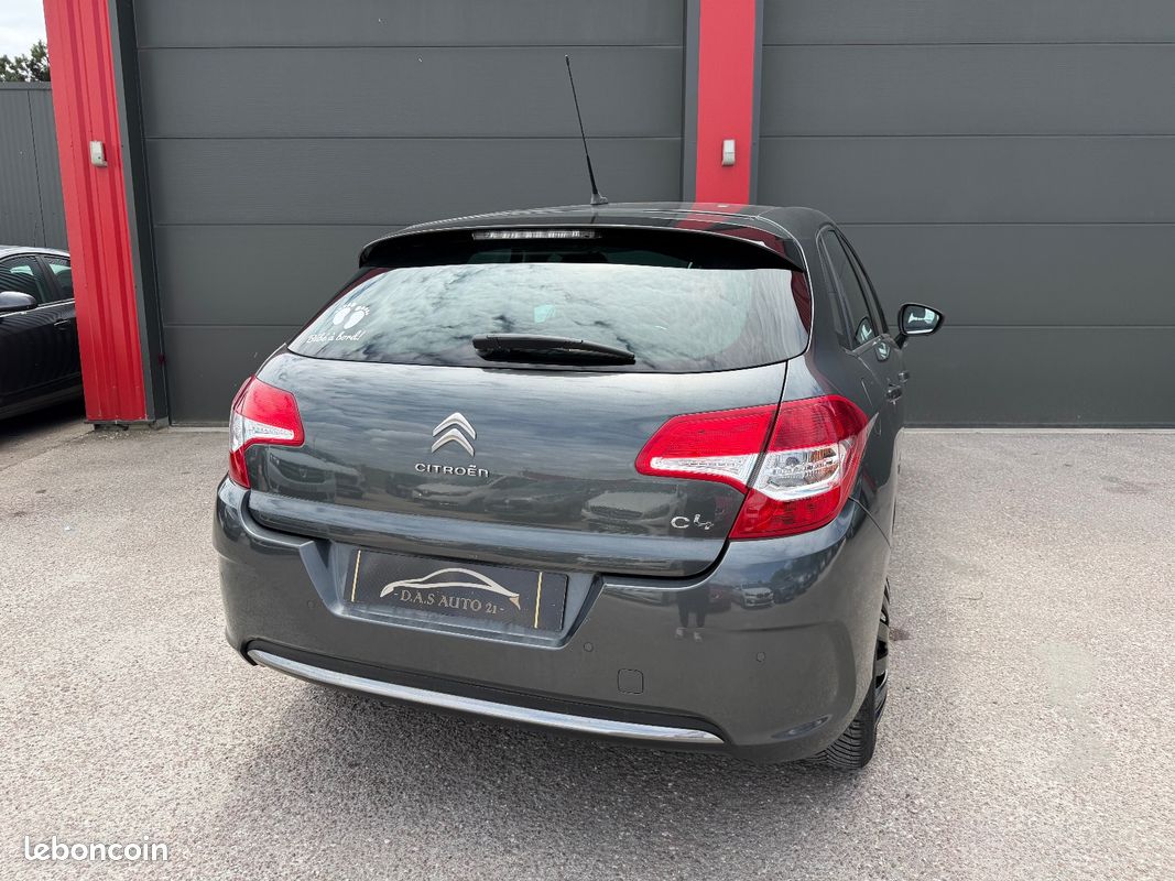 CITROEN C4 C4 HDi 90 Confort (image 6)