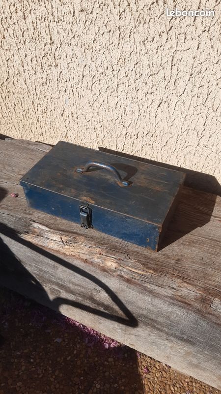 Boite metalique bleu (image 2)