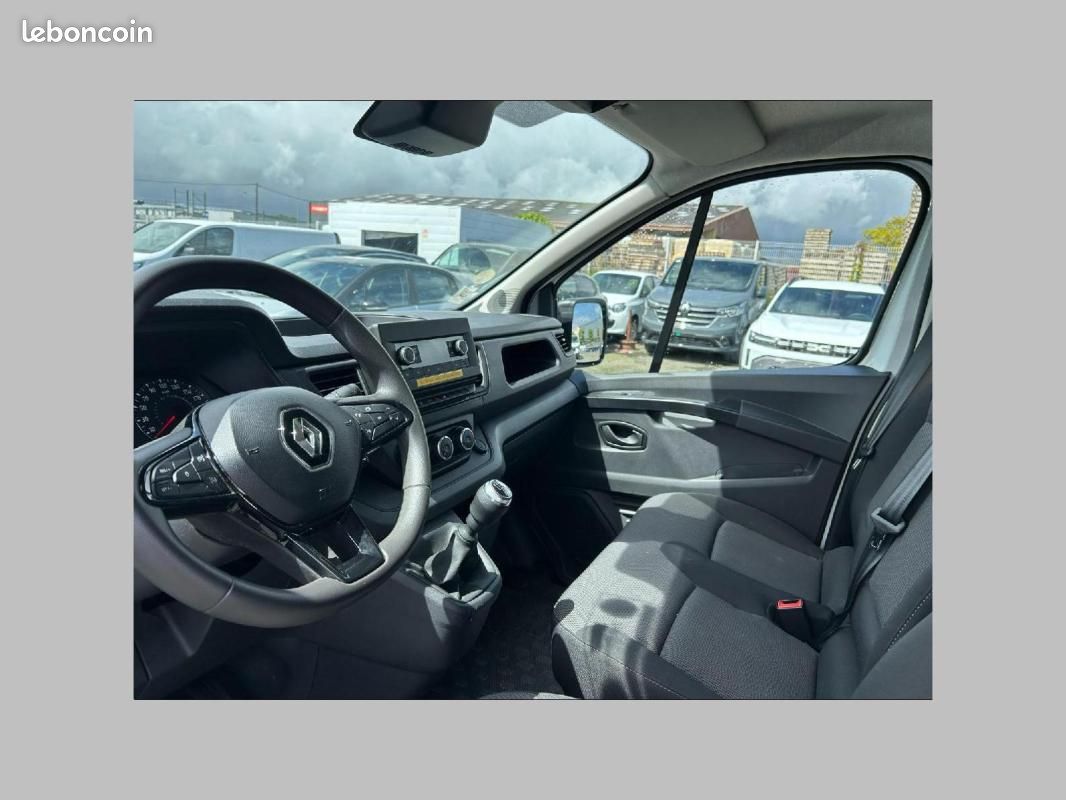 Renault Trafic FOURGON FGN L1H1 3000 KG BLUE DCI 130 CONFORT (image 5)