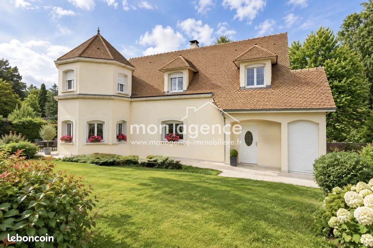 Maison 6 pièces 160 m² · à Quincampoix · 160 m² · 494 000 €
