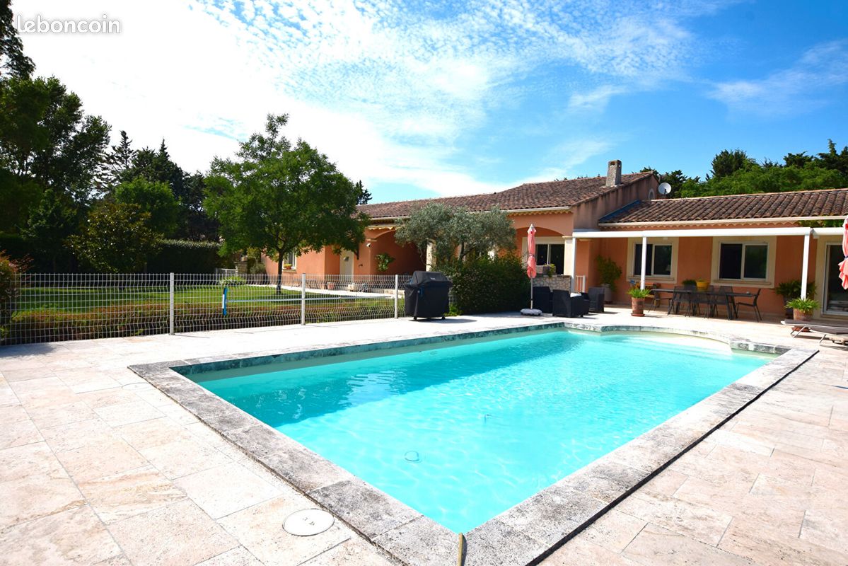 Maison 6 pièces 184 m² · à Cabannes · 184 m² · 618 000 €
