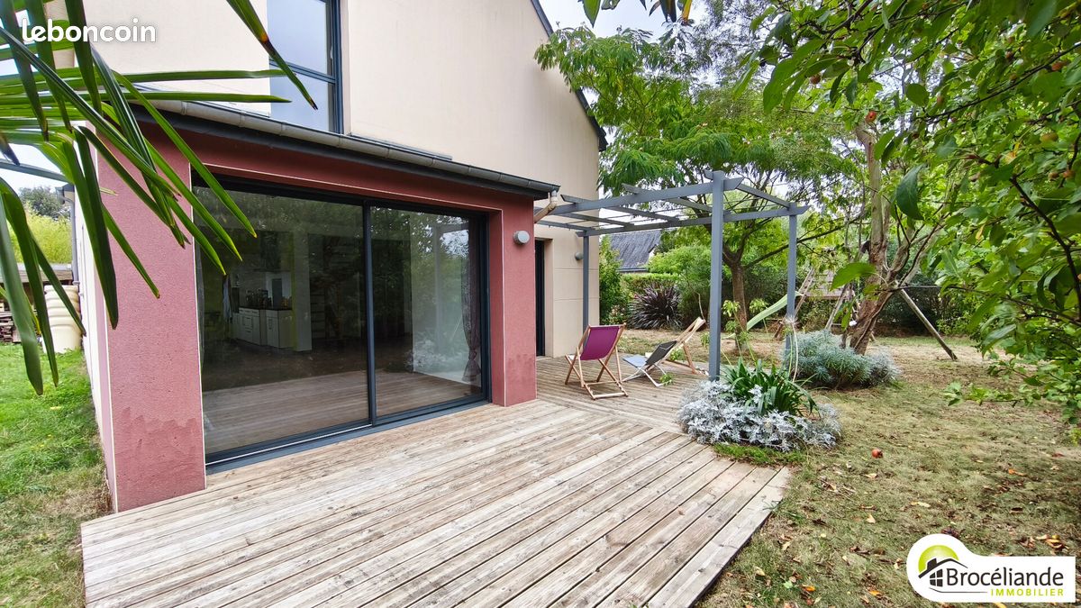 Maison 7 pièces 130 m² · à Parthenay-de-Bretagne · 130 m² · 1 200 €/mois