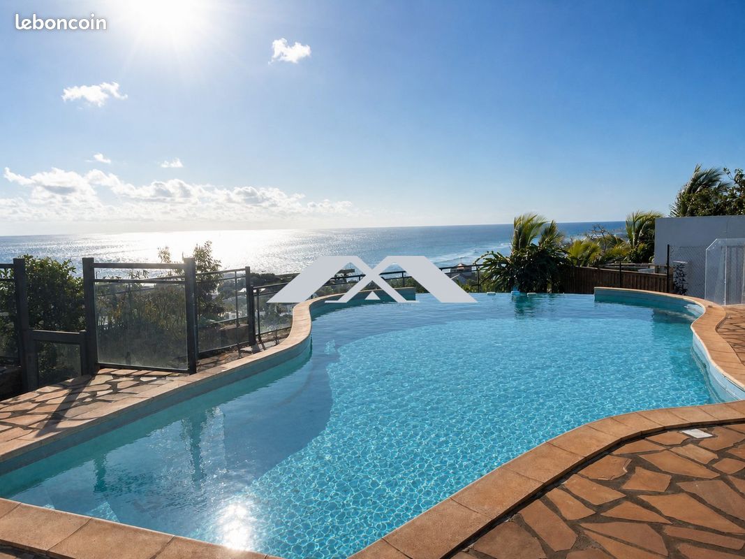 Maison 5 pièces 153 m² · à Saint-Paul · 153 m² · 702 000 €