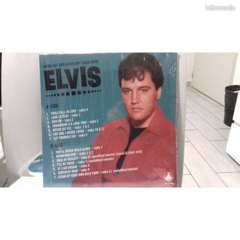 It's elvis presley sound of the sixties 1966/69 LP vinyl bleu + cd bonus 14 inédits (image 2)