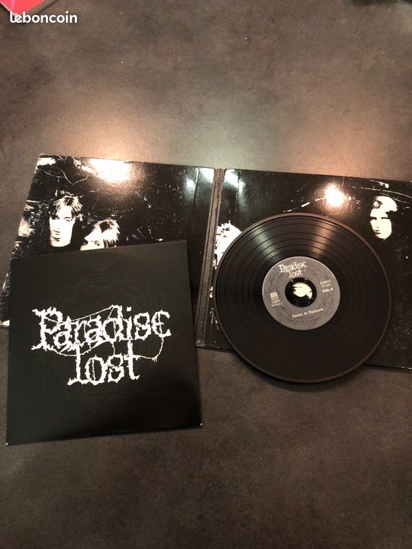 Paradise Lost : Drown In Darkness (image 3)