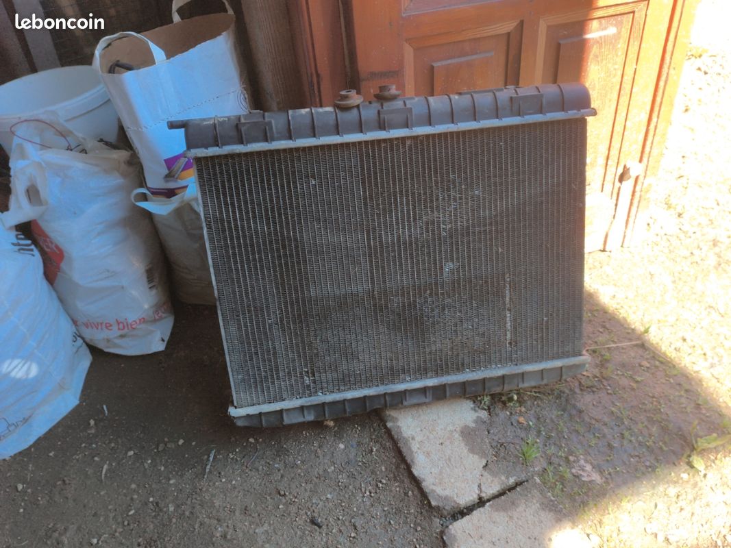 Radiateur Opel frontera tds (image 1)