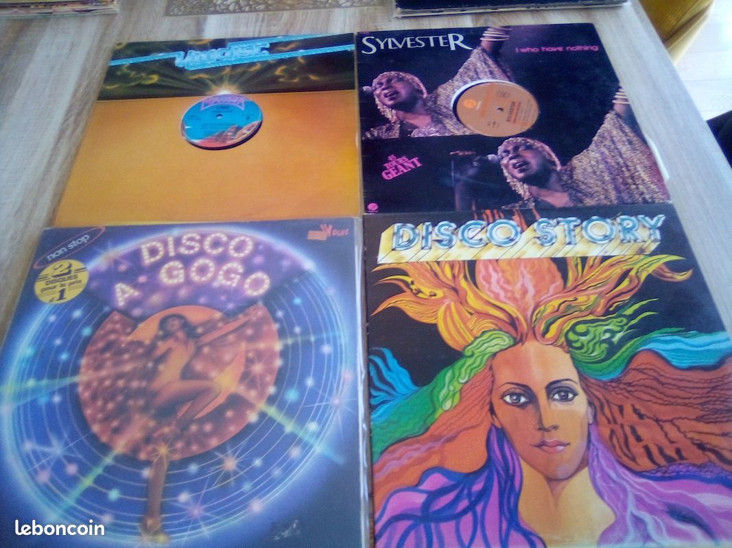 Lot. Vinyle disco. Pressage canada . U.S A . Français. Remi en main propre uniquement (image 2)