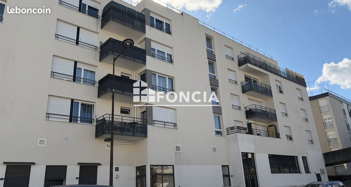 Appartement 1 pièce 33 m² · aux Ulis · 33 m² · 119 000 €