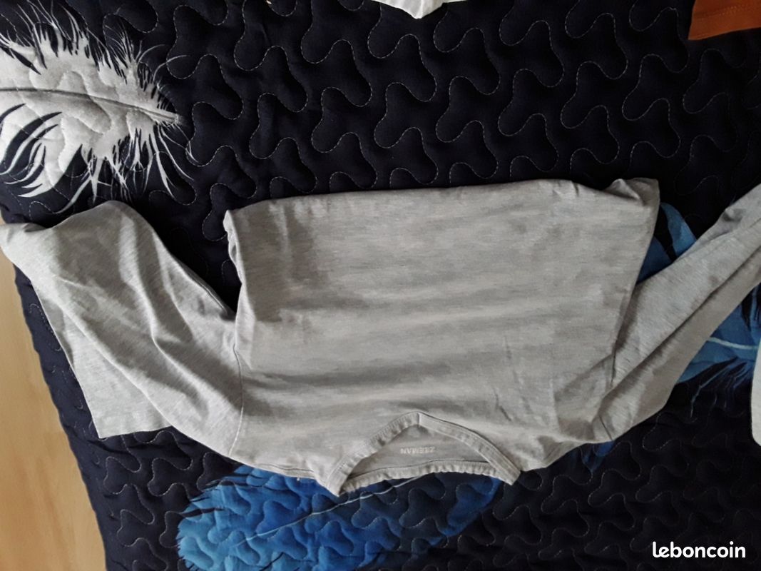 Lot de 6tee-shirts manche longue 10 ans (image 6)