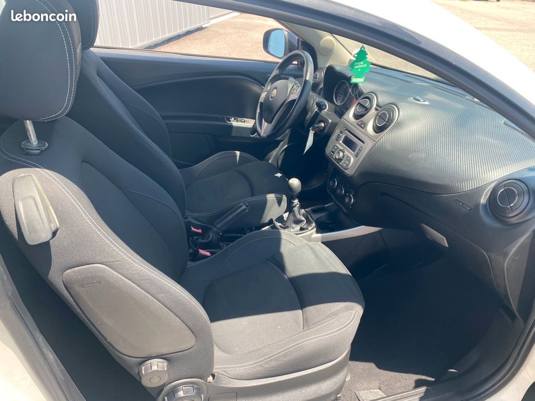 Alfa Romeo Mito phase 2 1.4 SBK 80ch / 2ème main (image 11)