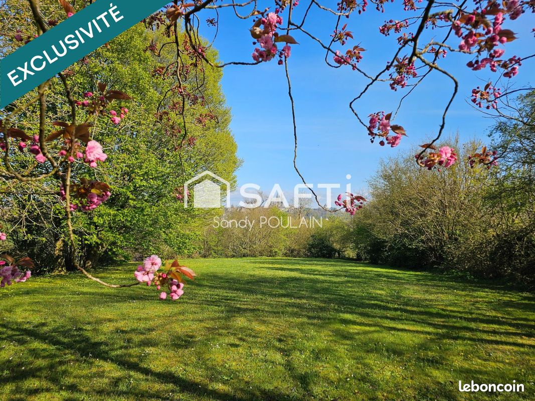 Terrain 1305 m² · à Coutances · 1 305 m² · 96 000 €